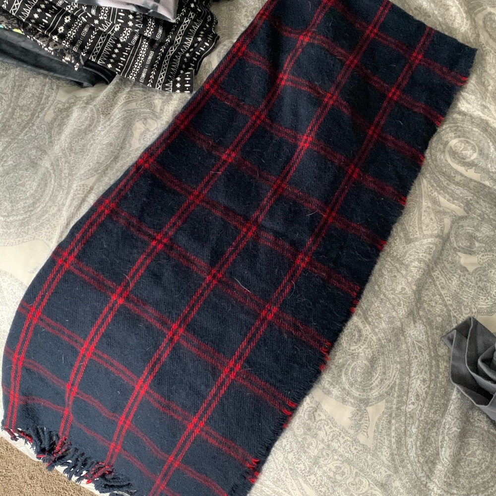 Navy blue scarf